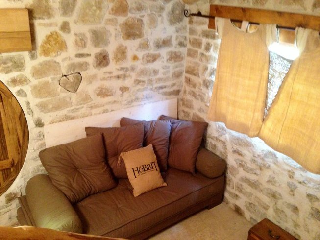 Hébergement AbracadaRoom : Tanière de Bilbo le Hobbit - Image 13