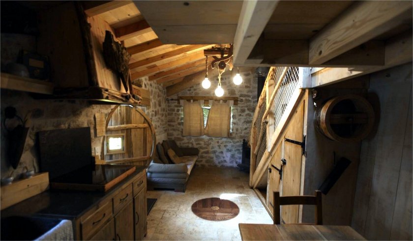 Hébergement AbracadaRoom : Tanière de Bilbo le Hobbit - Image 14