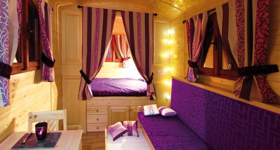 Hébergement AbracadaRoom : Roulotte + Pod - Image 5