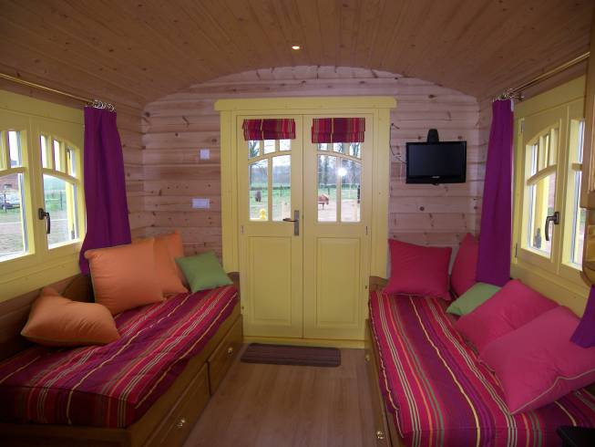 Hébergement AbracadaRoom : Roulotte de Manon - Image 5